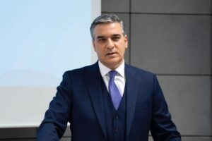 HD porno: mehmonxonada sikish Onalar bilan onlayn porno